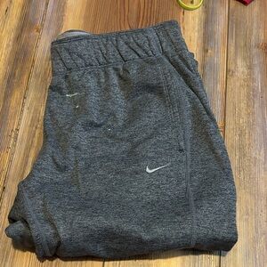 Nike Men's Dark Gray Sweatpants